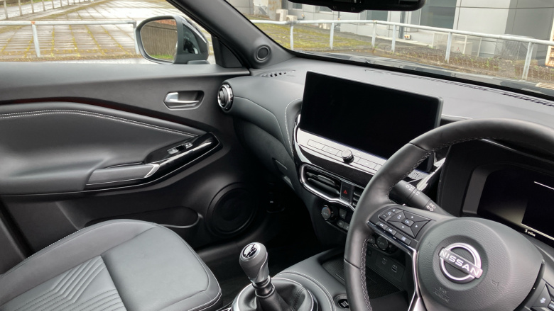 Nissan Juke 1.0 DiG-T Tekna 5dr Petrol Hatchback